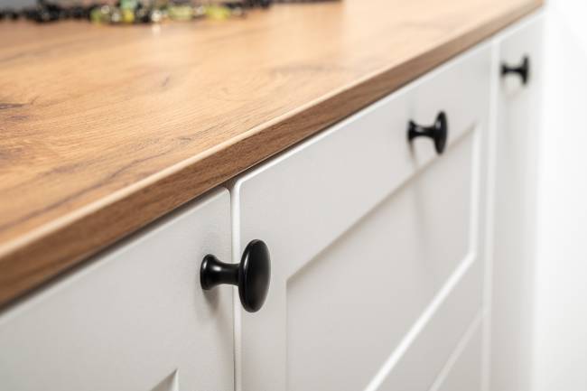 Два больших комода Остин цвет белый шагрень/дуб крафт золотой Два больших комода Остин цвет белый шагрень/дуб крафт золотой