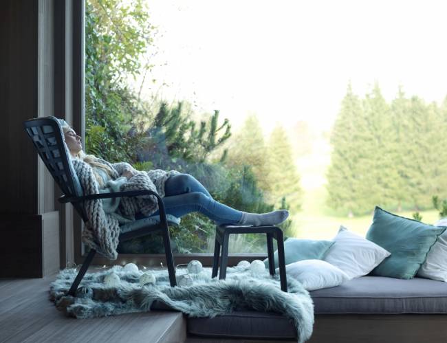 Табурет пластиковый Poggio антрацит 490х415х440 мм